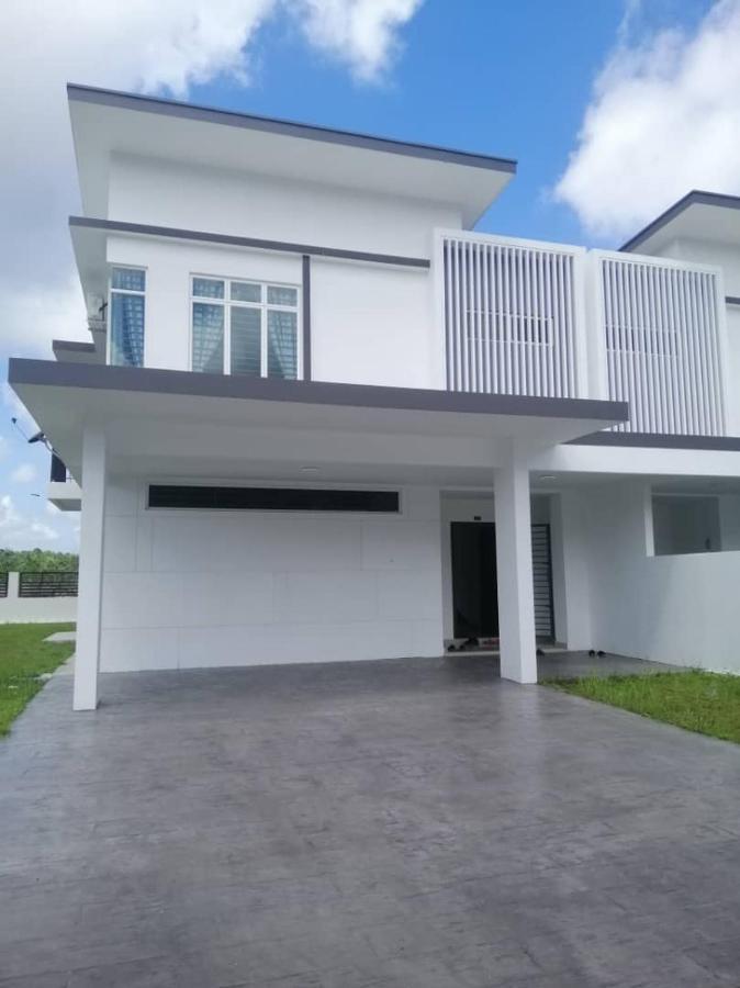 Johor Desaru Beach Bungalow Villas Kangkar Chemaran Екстер'єр фото